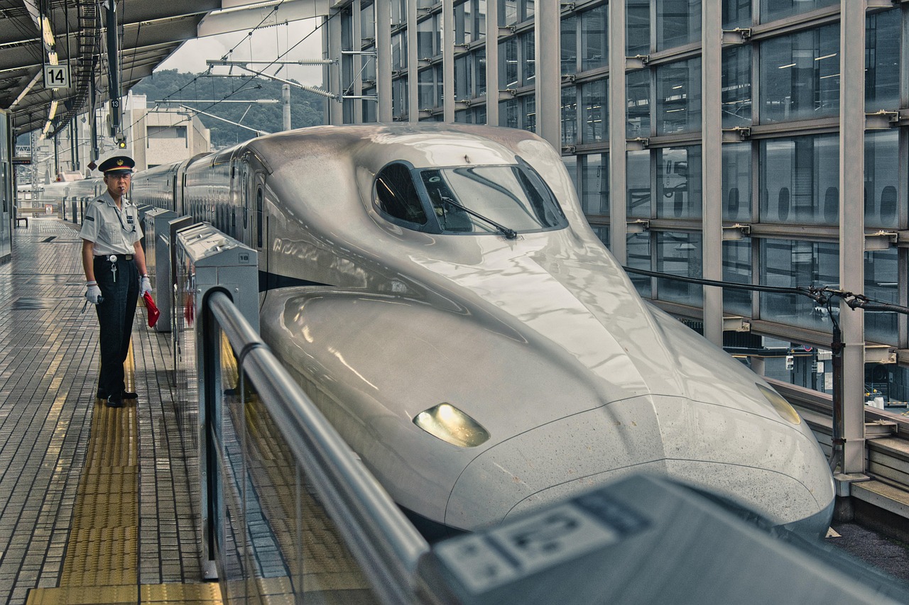 découvrez la ligne ferroviaire montpellier-perpignan, un trajet rapide et confortable reliant deux villes du sud de la france, idéal pour vos voyages professionnels ou touristiques.