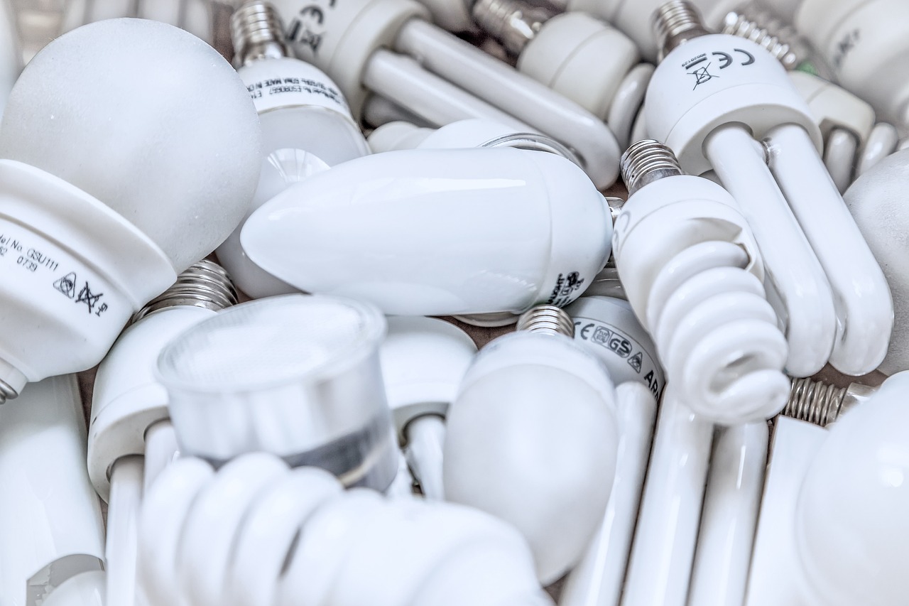 découvrez l'importance du recyclage pour la préservation de notre planète. informez-vous sur les différentes méthodes de recyclage et comment vous pouvez contribuer à un avenir durable en réduisant vos déchets et en réutilisant les matériaux.