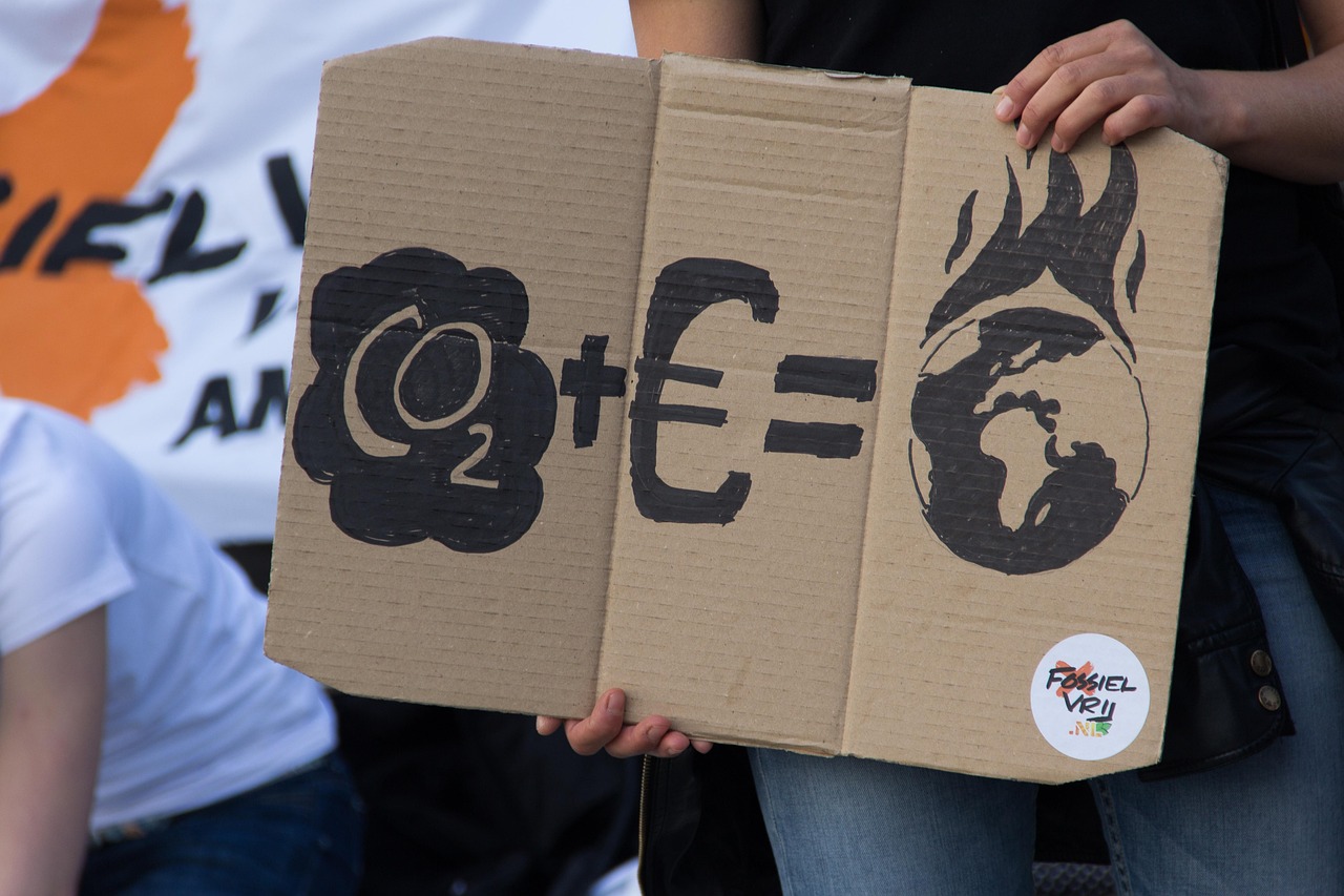 Agir ensemble pour freiner le changement climatique : enjeux et solutions